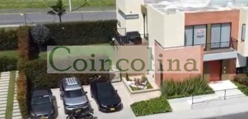 CASA EN VENTA OIKOS SAVANNA PALOS VERDES